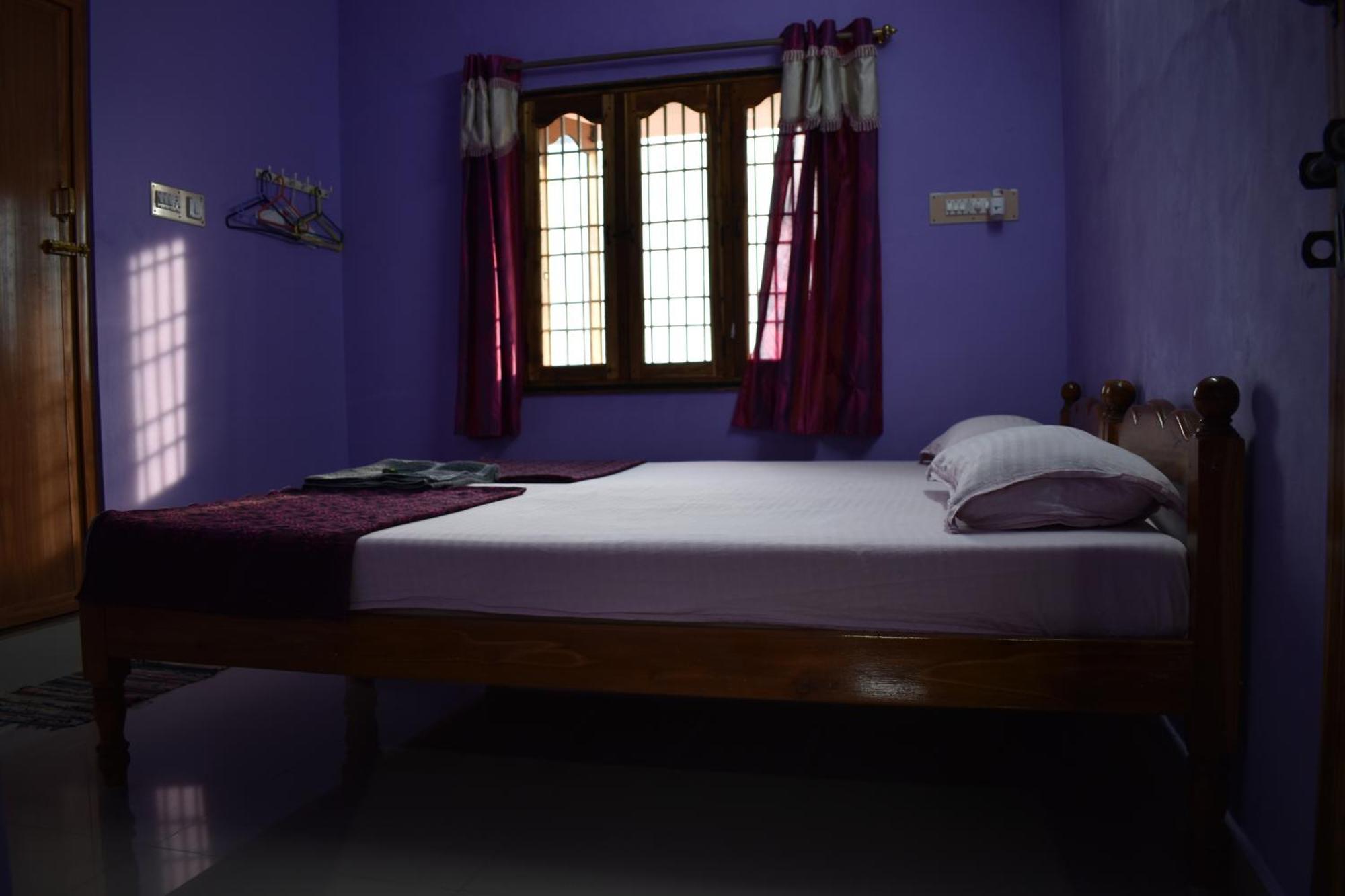 Rainbow Guest House Tiruvannāmalai 外观 照片