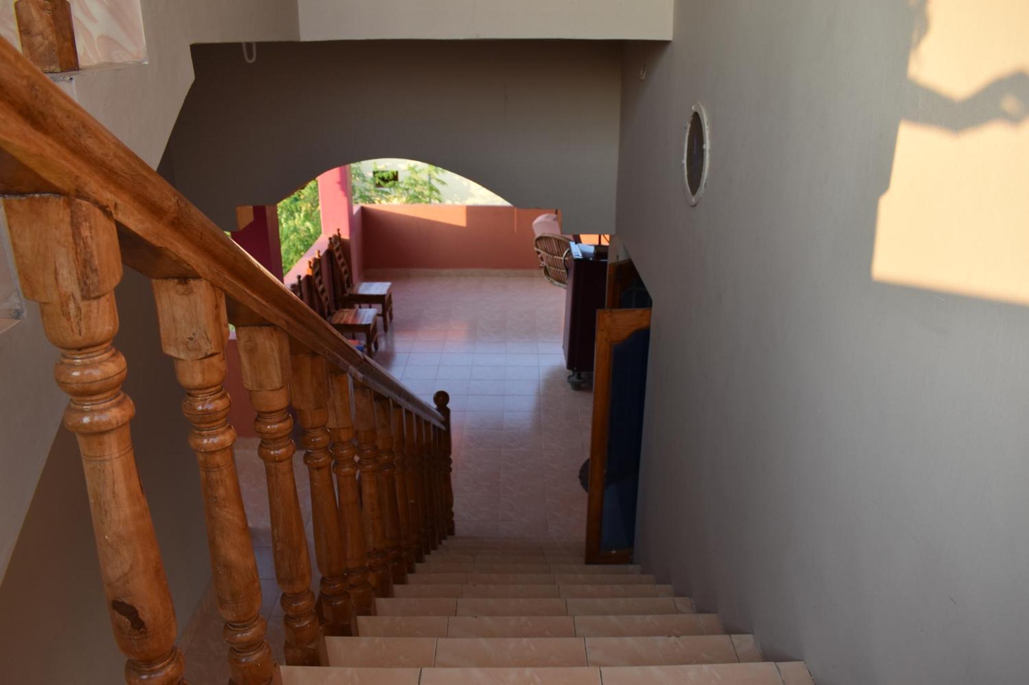 Rainbow Guest House Tiruvannāmalai 外观 照片