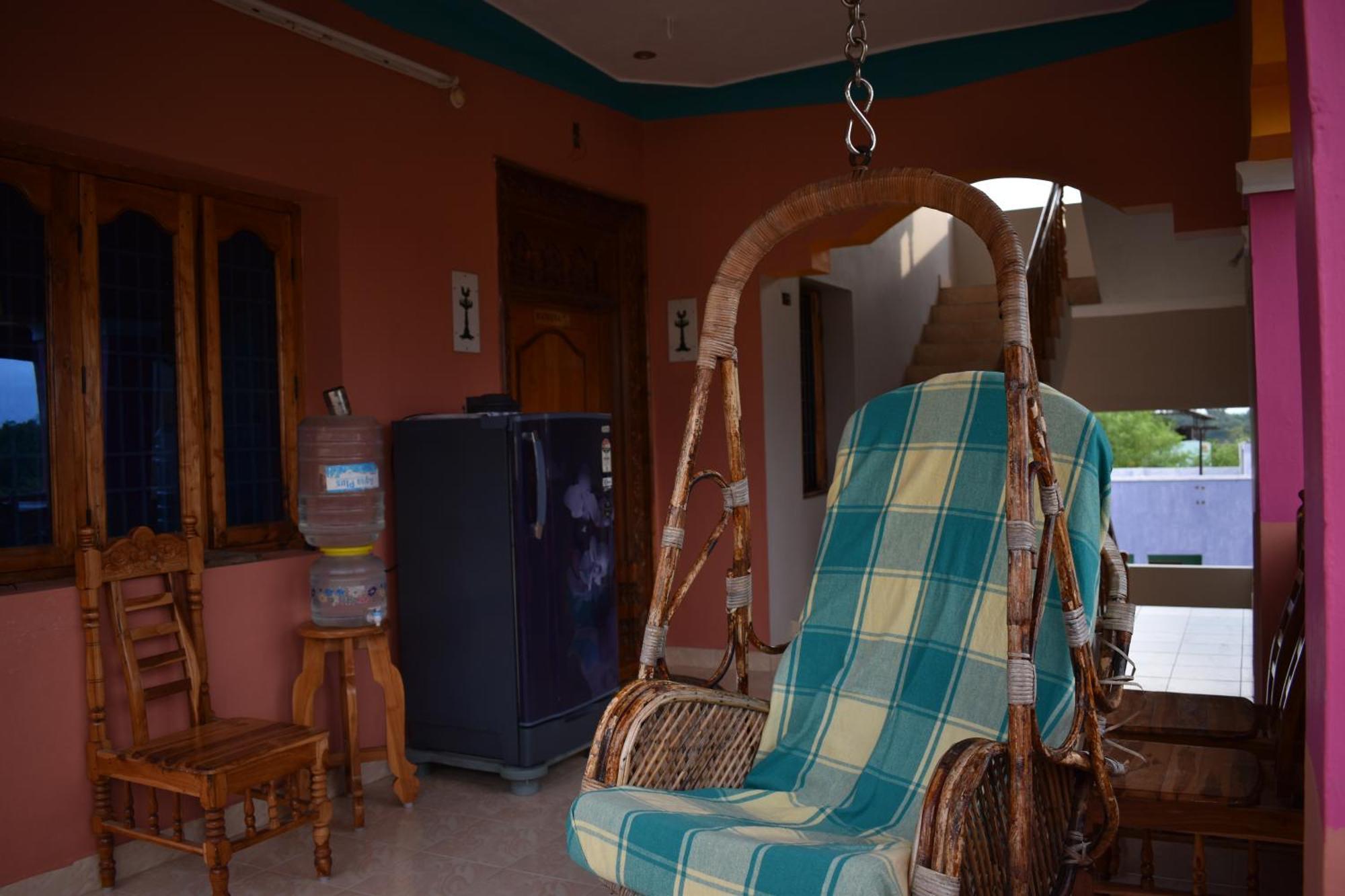 Rainbow Guest House Tiruvannāmalai 外观 照片