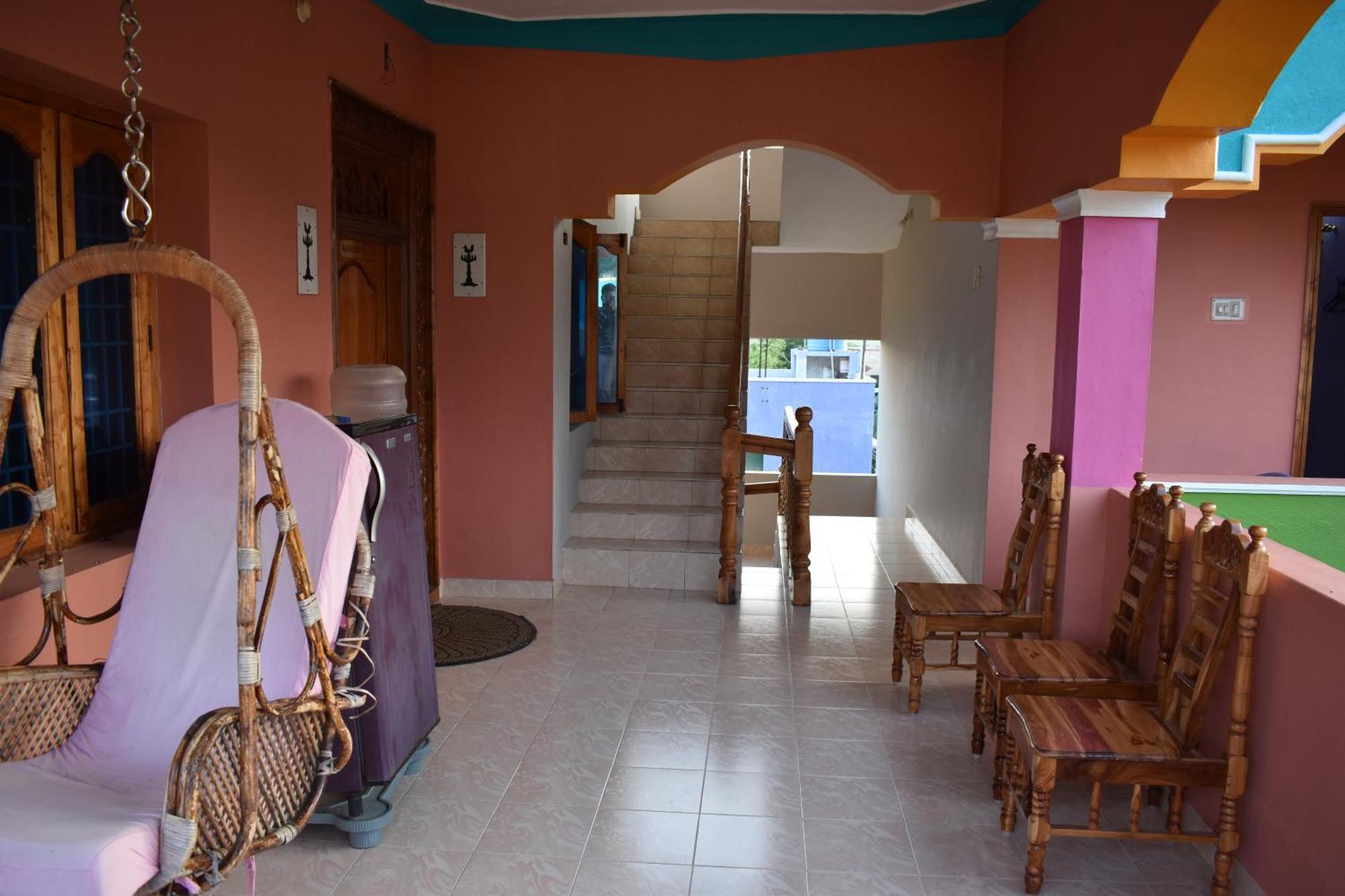 Rainbow Guest House Tiruvannāmalai 外观 照片