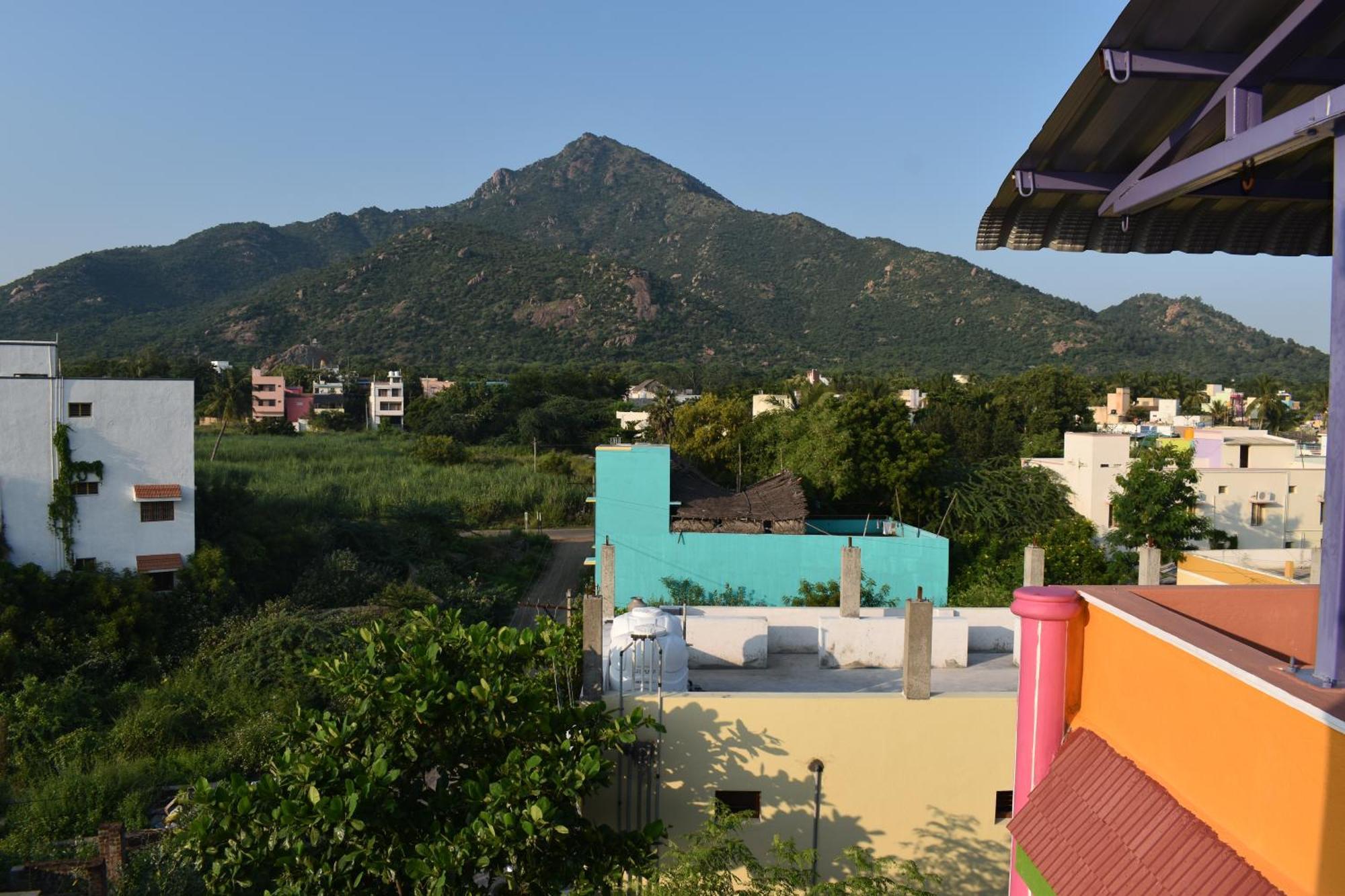 Rainbow Guest House Tiruvannāmalai 外观 照片