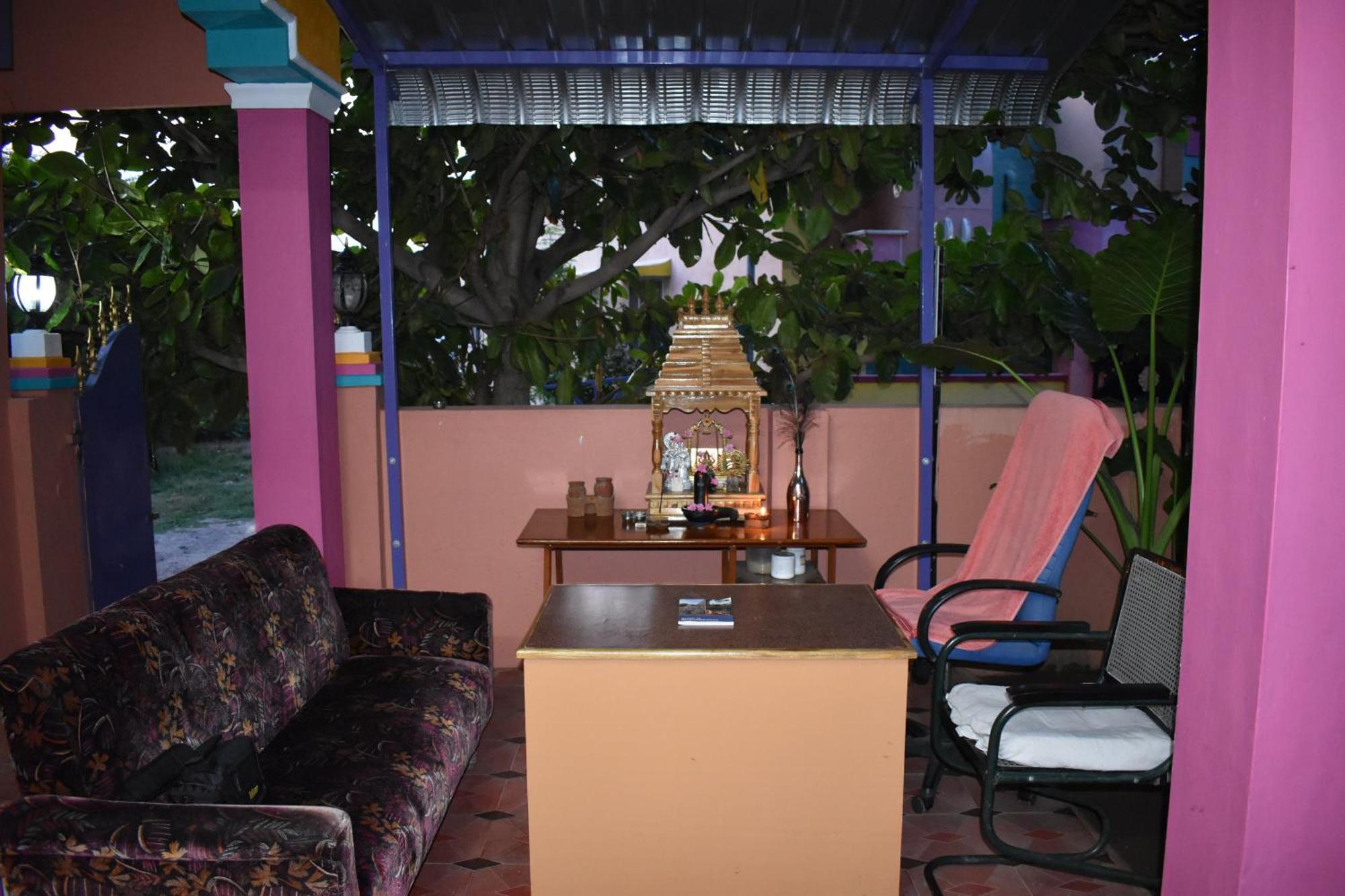 Rainbow Guest House Tiruvannāmalai 外观 照片
